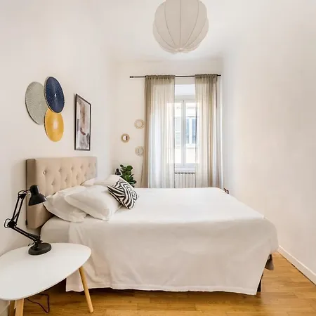 Nora's Home, Charmy In The Heart Of Trastevere